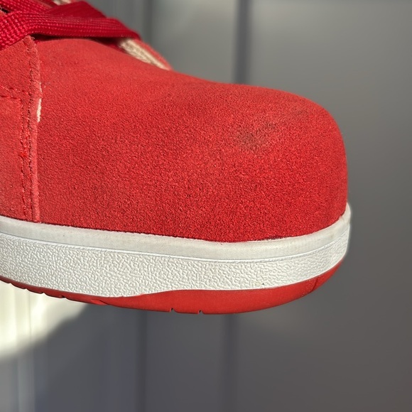 NWT Puma Safety Work Shoes - Iconic Suede Red Womens Low - Picture 12 of 16